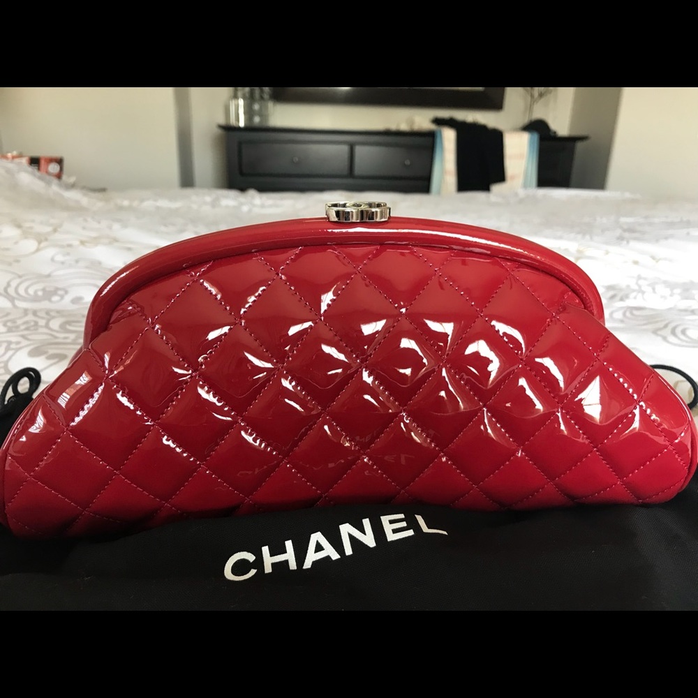 SOLD - Chanel half-moon clutch